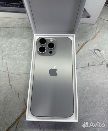 iPhone 15 Pro Max, 256 ГБ