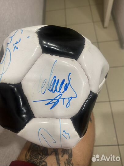 Футбольный мяч