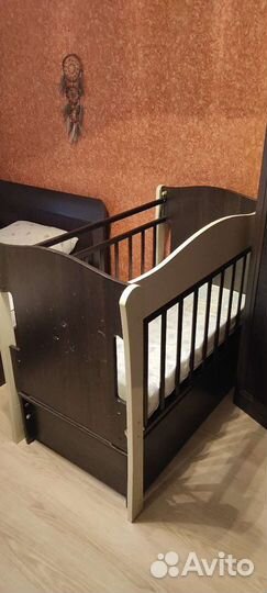 Детская кроватка