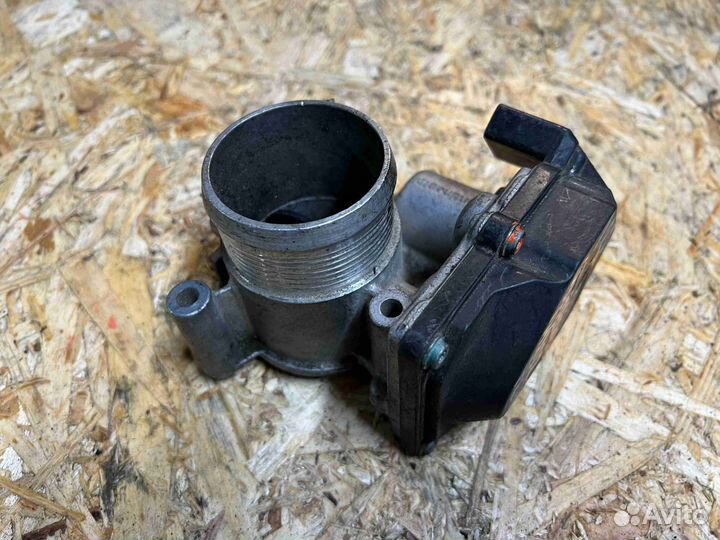 Заслонка дроссельная Audi A4B8 (8K 2008-2015) 03L