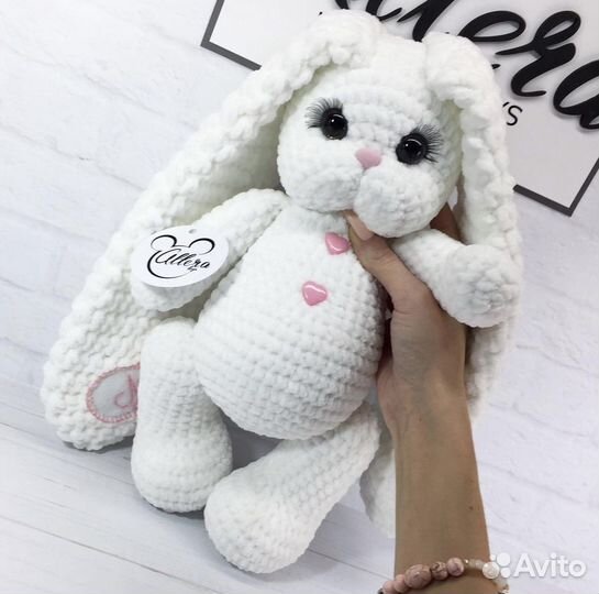 Вязанный зайчик