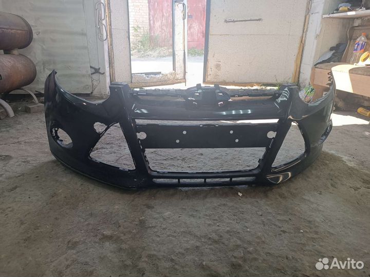 Продам бампер на форд фокус 3 передний
