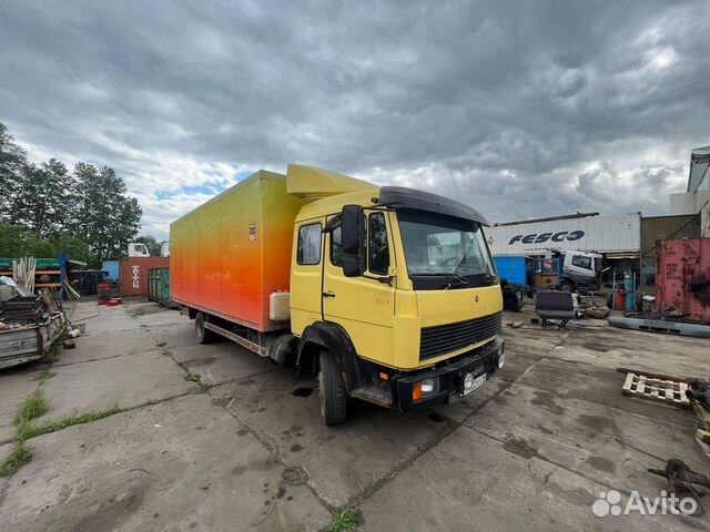 Информация по обслуживанию автомобиля MERCEDES-BENZ VARIO Triebkopf DT ()