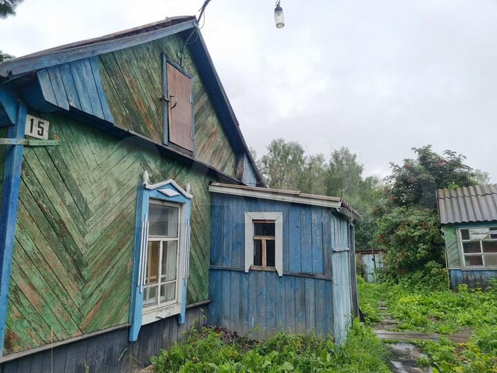 Дом 32,3 м² на участке 21 сот.