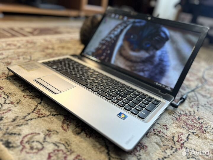 Отличный Ноутбук Lenovo 4ядра/4гб/500гб