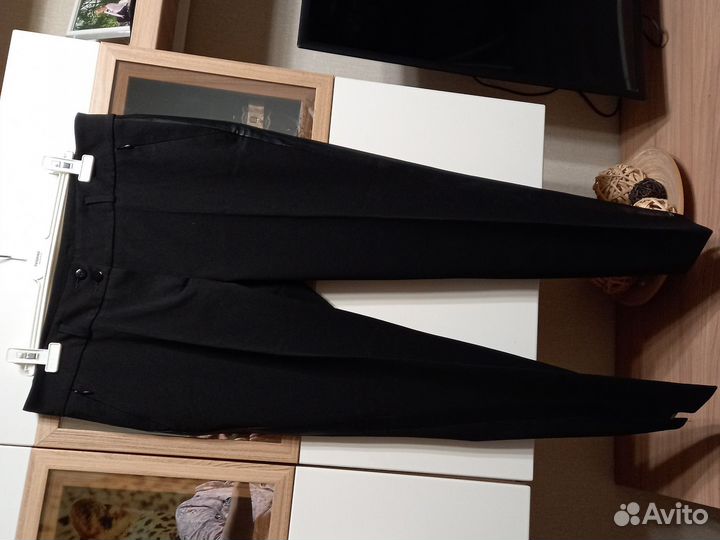 Брюки классика, с кожан лампасами,Новые 50 размер