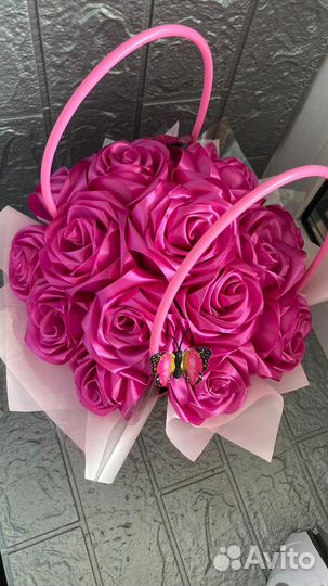 Цветы в корзинке ручной работы