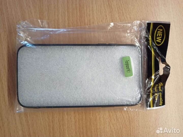 Чехол на iPhone 11