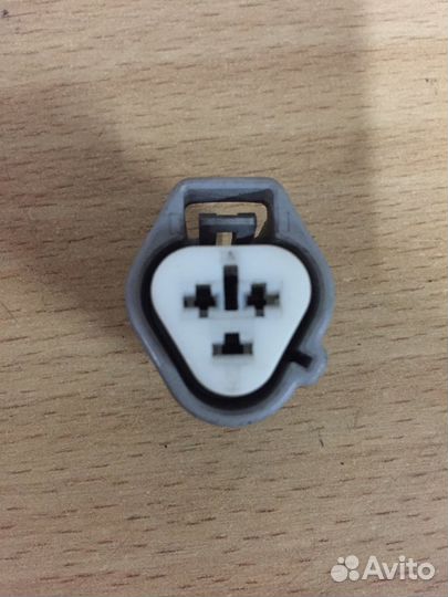 Разъём для корректора фар Toyota Camry 50