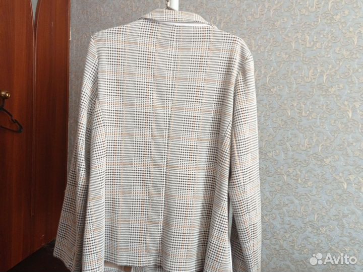 Пиджак женский 48 50