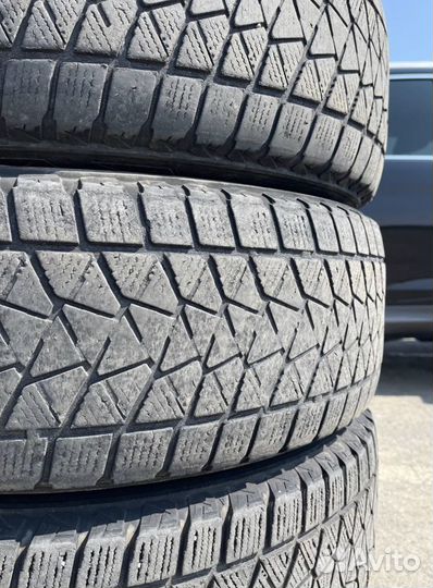 Bridgestone Blizzak DM-V2 255/65 R17