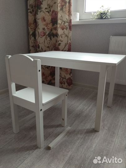 Детский столик и стульчик IKEA