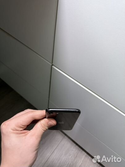 iPhone SE (2020), 128 ГБ