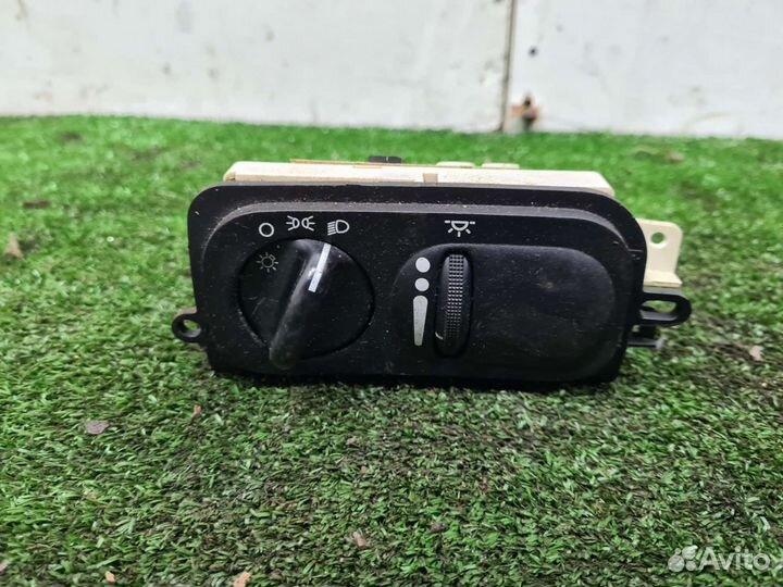 Блок света фар Chrysler Concorde 2