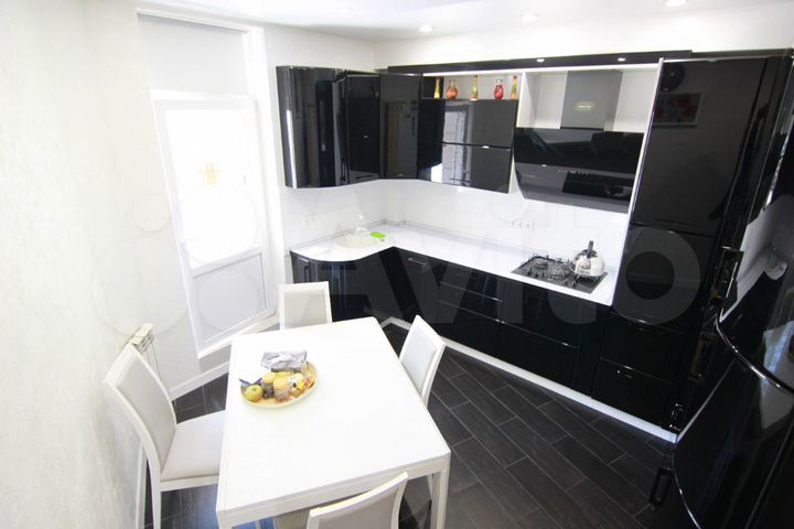 2-к. квартира, 51 м², 3/9 эт.