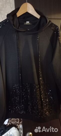 Худи с пайетками капюшоном