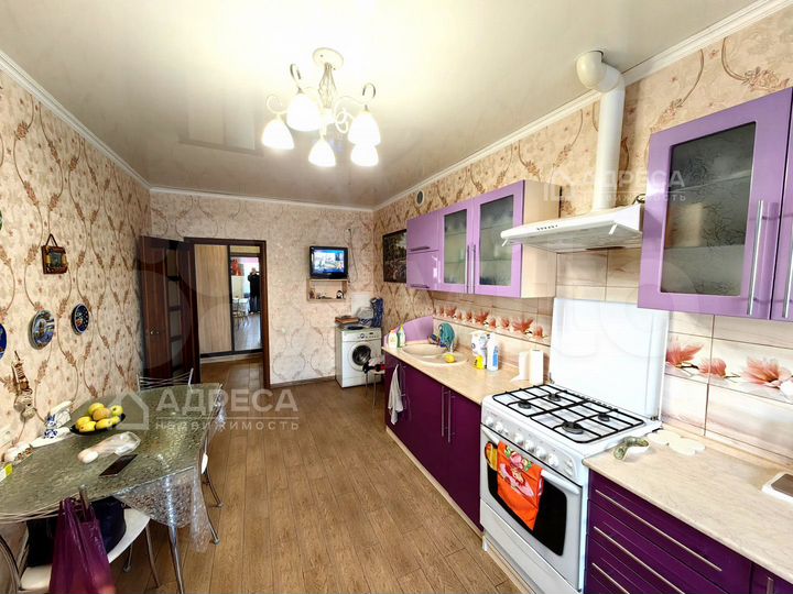 2-к. квартира, 64 м², 1/7 эт.