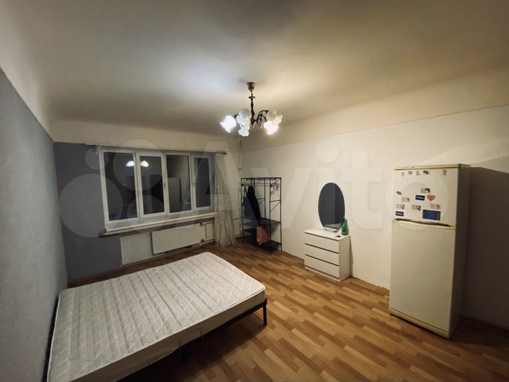 Комната 38 м² в 3-к., 3/5 эт.