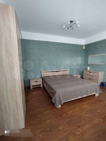 2-к. квартира, 84 м², 8/10 эт.