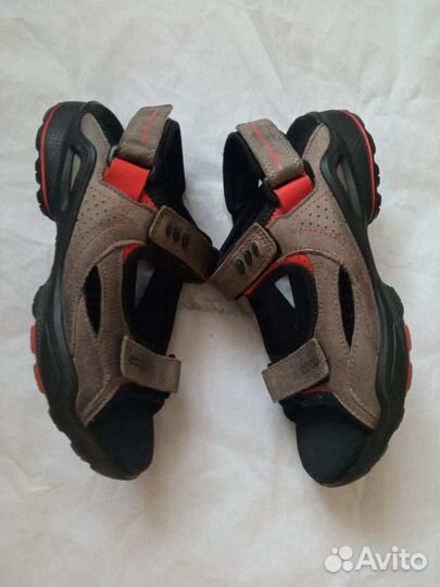 Босоножки-шлепки Ecco 34