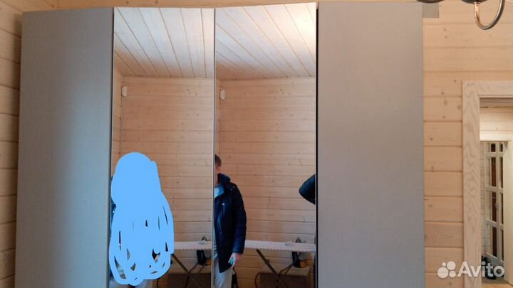 Шкаф распашной