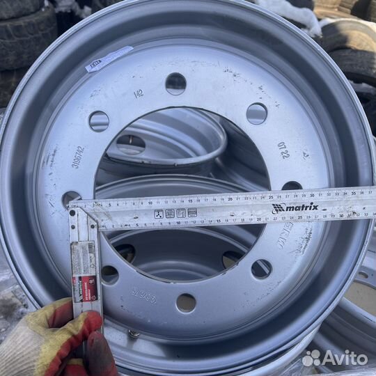 Новые диски на Камазёнка R 19,5*6,75 8 отверстий