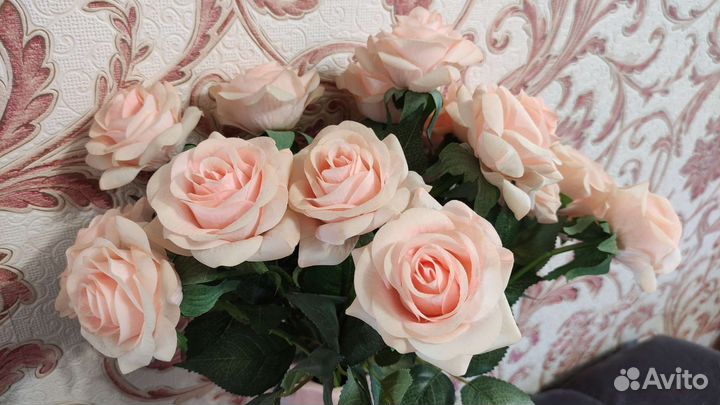 Искусственные цветы розы, тюльпаны, пионы