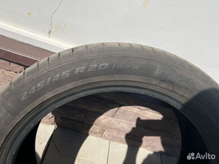 Pirelli P Zero 245/45 R20 и 275/40 R20 50