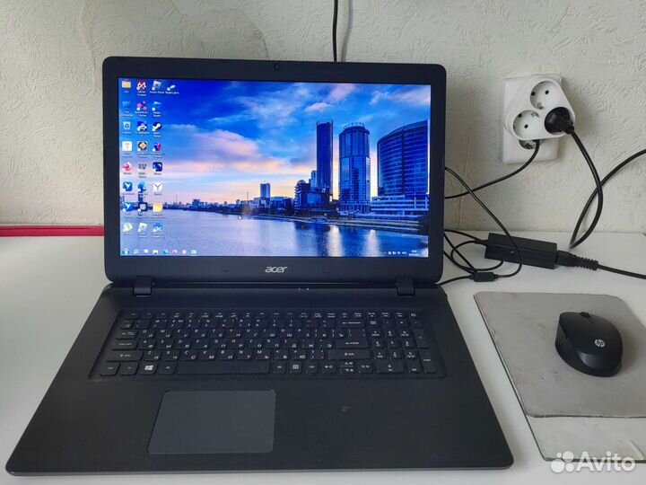 Ноутбук acer es1-732-p3zg