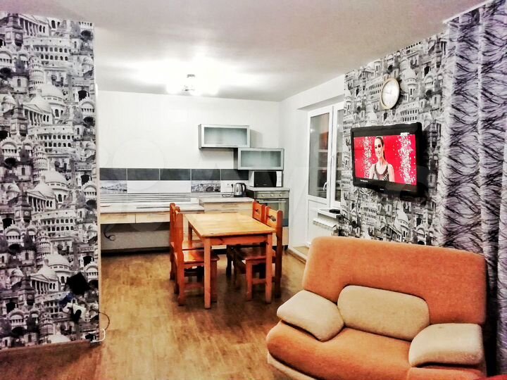 2-к. квартира, 65 м², 1/16 эт.