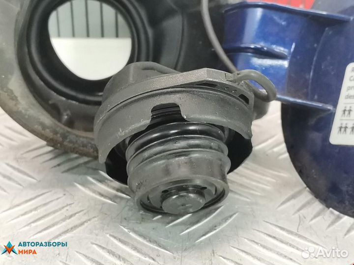 Лючок топливного бака Volkswagen Passat B5 рест