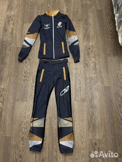 Разминочный костюм