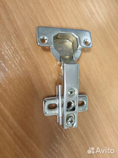 Петля мебельная 90