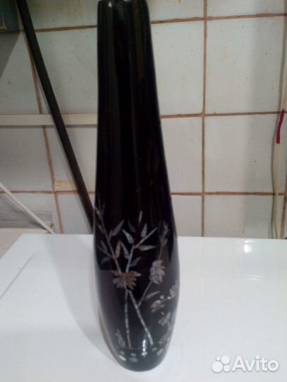 Ваза керамика, перламутр, дерево, глина, алюминий