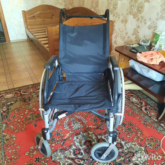 Инвалидная коляска