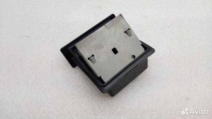 Пепельница передняя Toyota Land Cruiser Prado J90