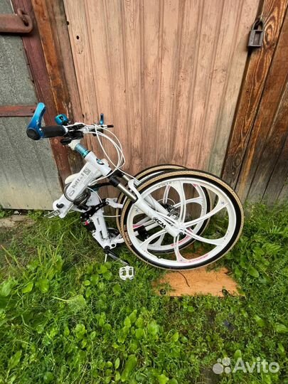 Велосипед на литых дисках bmw