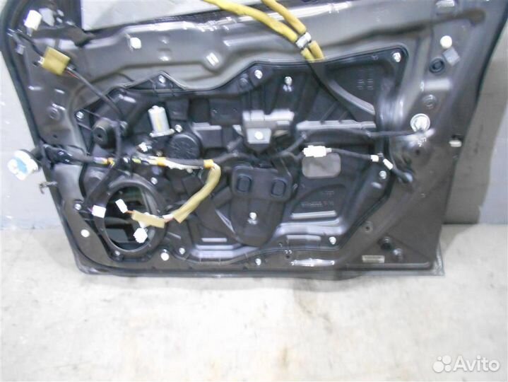 Мотор стеклоподъемника передний правый от Mazda M