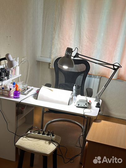 Столик для маникюра складной бу