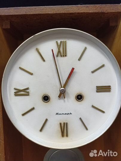 Часы настенные Янтарь СССР (сзр)