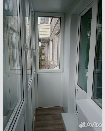 Отделка и остекление балконов под ключ