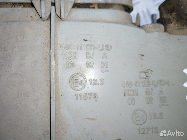 Фара передняя правая Mercedes-Benz Vito W638 2.0