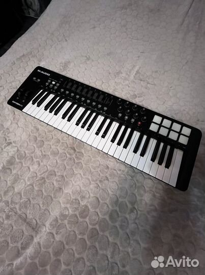 M audio oxygen 49