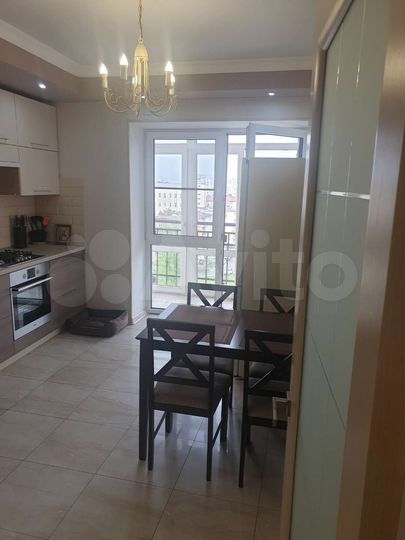 2-к. квартира, 65 м², 8/9 эт.