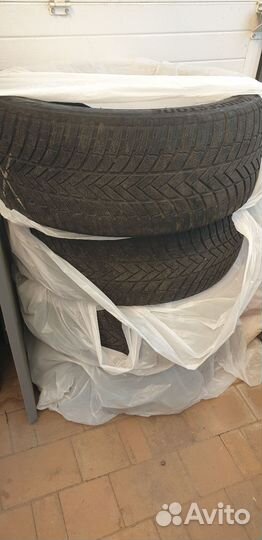 Bridgestone Blizzak LM-005 275/45 R21 110V