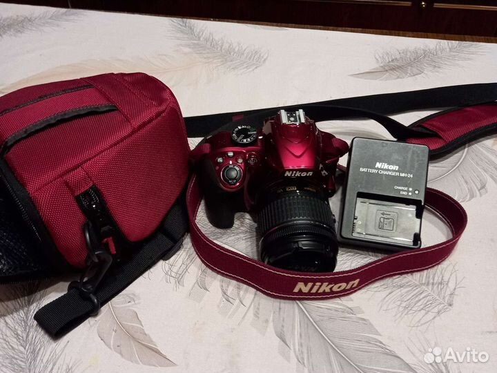 Цифровой зеркальный фотоаппарат Nikon D3400