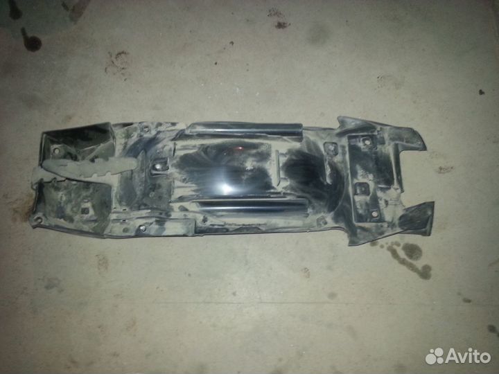 Пластик подрамника для BMW R1200GS 07