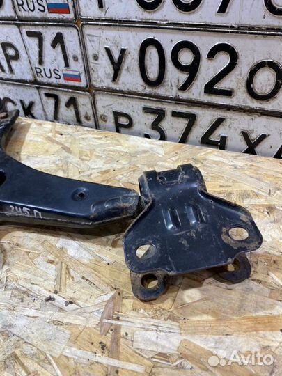 Рычаг подвески правый Ford Focus хетчбэк xtda 2012