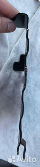 Держатель аккумулятора