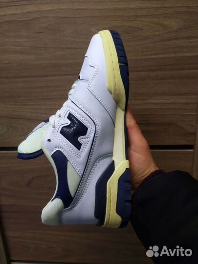 Кроссовки New Balance 550